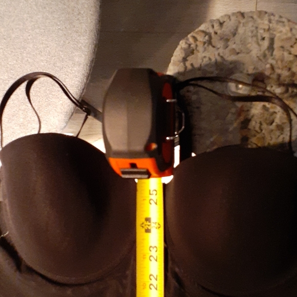 Marilyn Monroe under dress shapewear - Picture 12 of 14